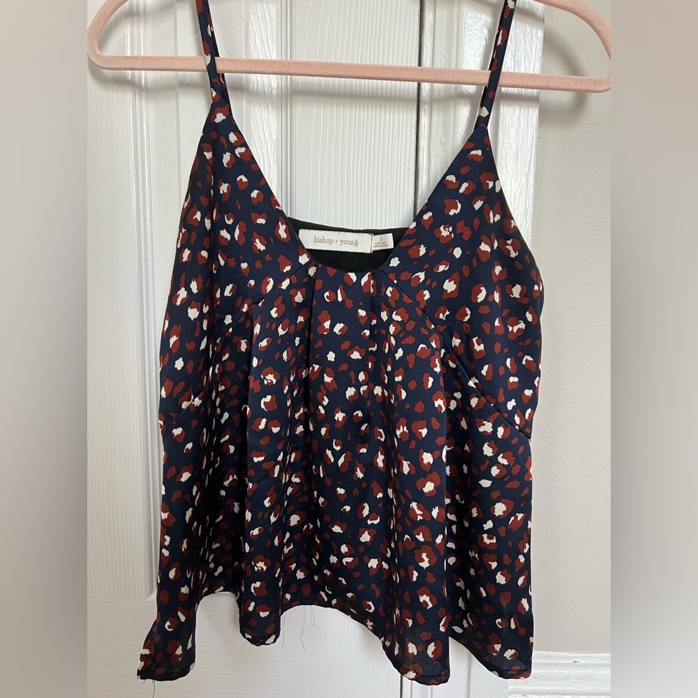 Silky tank.